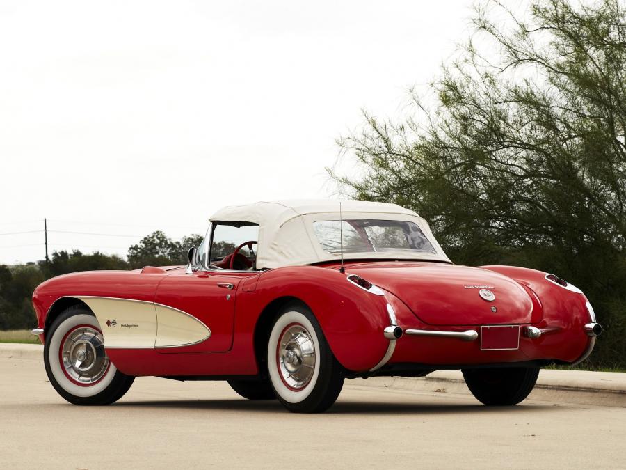  Chevrolet Corvette Fuel-Injected Convertible 1957 года  (фото 7 из 46)